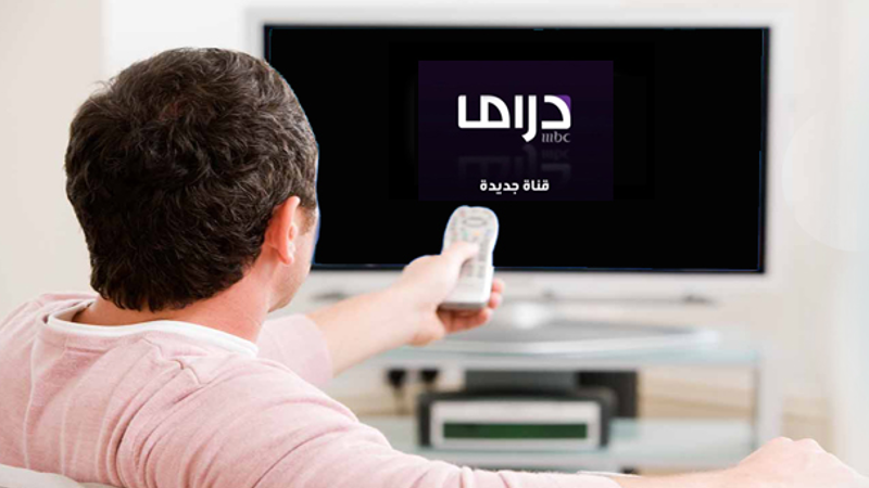 IHOMELIFE HLQ-H618 TV ボックス: 活気あるエンターテイメントへのエレガントなパスポート